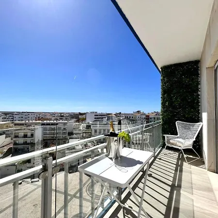 Deluxe By Homing ファロ