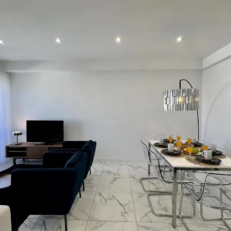 Apartment Deluxe By Homing *